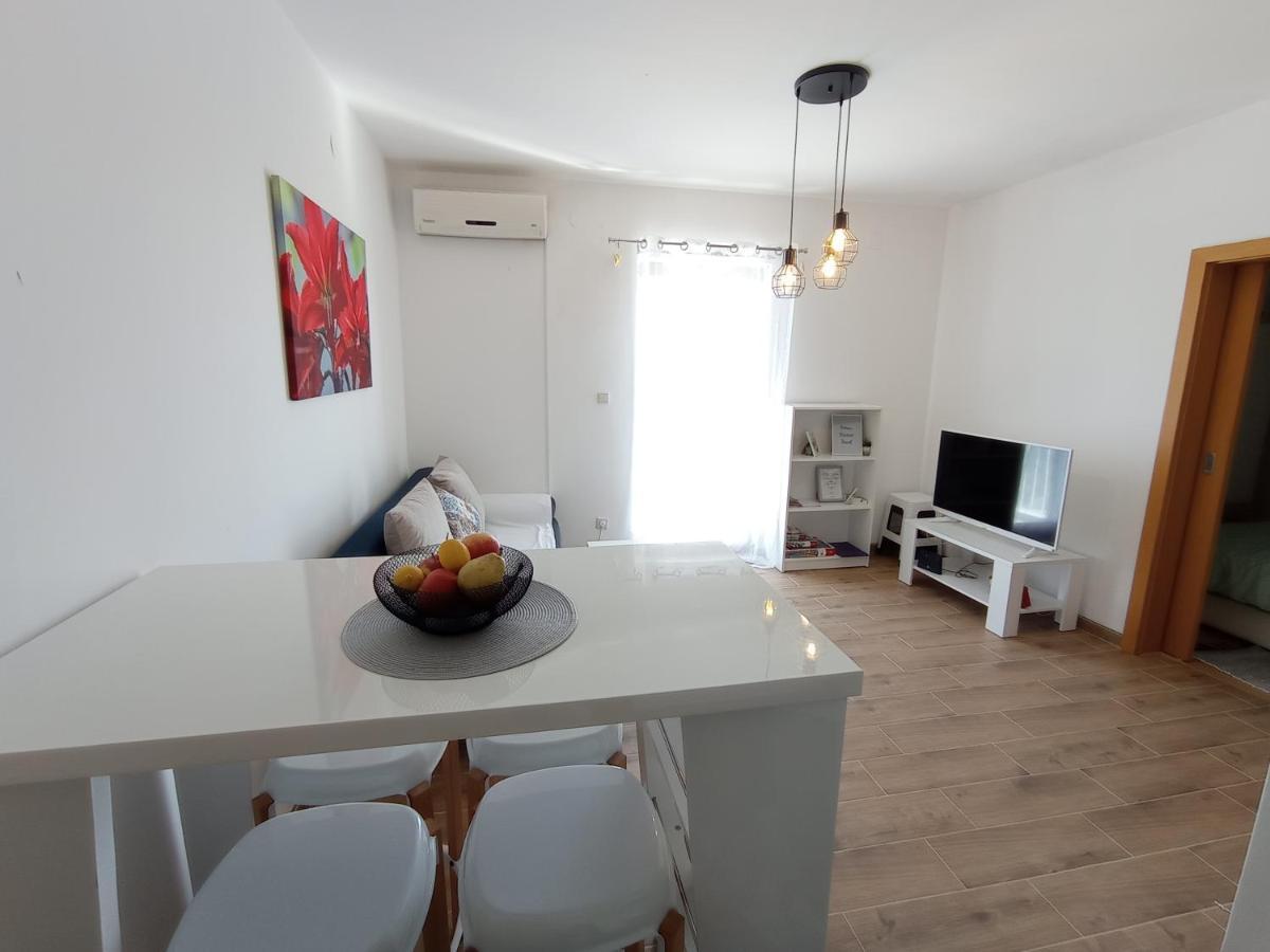 Cozy Apartmant With A Sea View In Орасац Екстер'єр фото